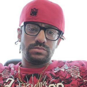 Meet your Posher, Derek